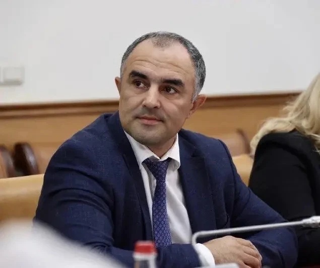 Юрий Гамзатов: Опыт и приоритеты Магомеда Рамазанова станут залогом эффективной работы Правительства.